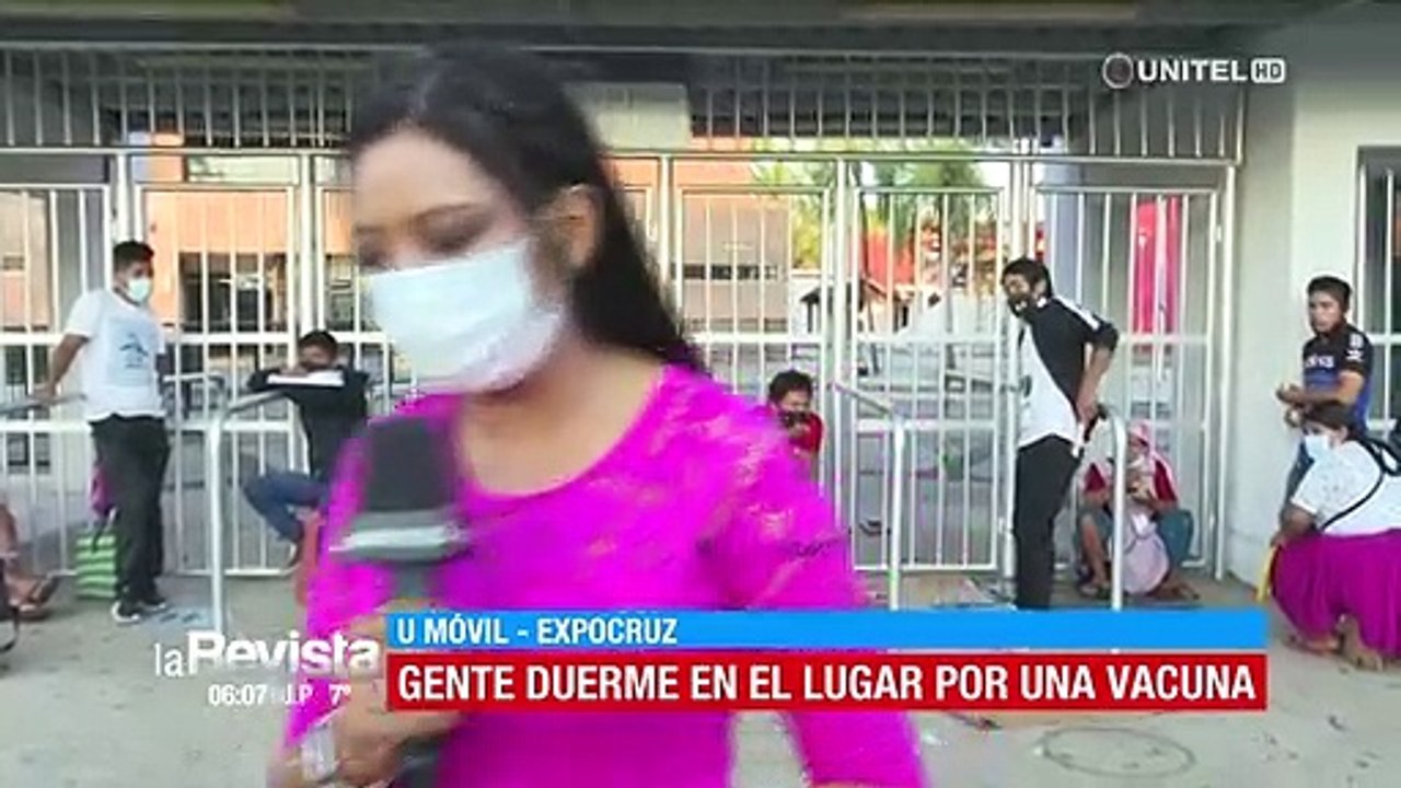 Las filas continúan un día después de la suspensión en la obligatoriedad de presentar el carnet de vacunación