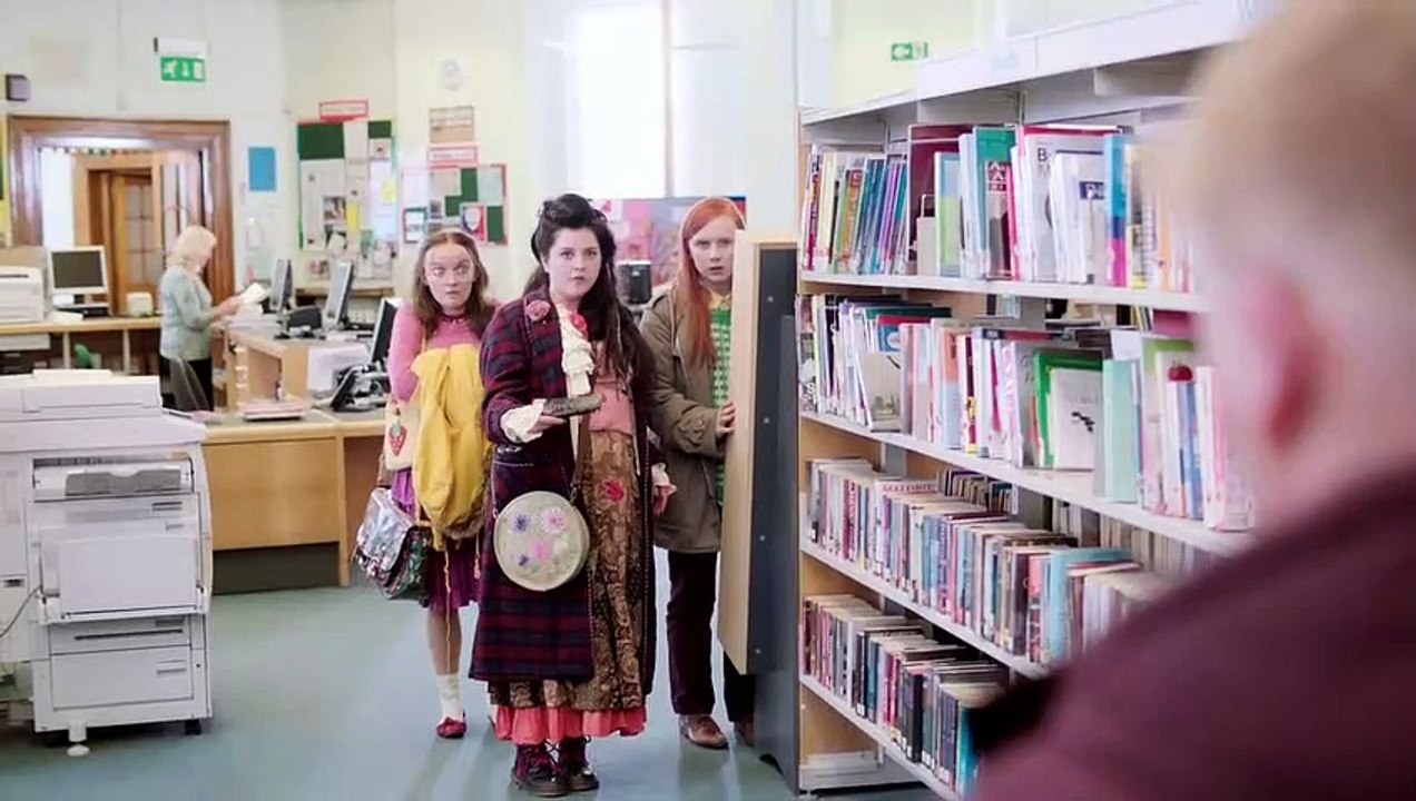 Raised by Wolves Saison 2 - Trailer (EN)