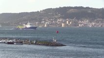 ÇANAKKALE - Rus Donanmasına ait gemi Çanakkale Boğazı'ndan geçti