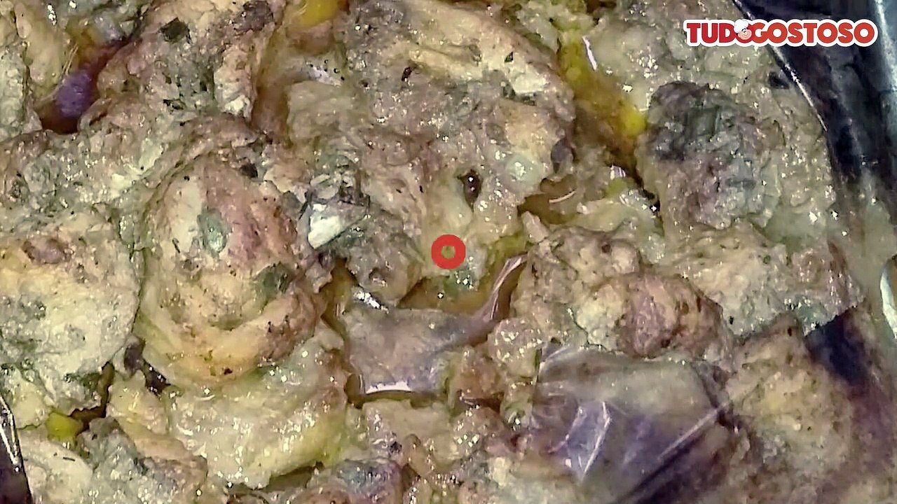 Frango à passarinho assado