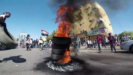 آلاف المتظاهرين في شوارع السودان مجددا احتجاجا على الحكم العسكري