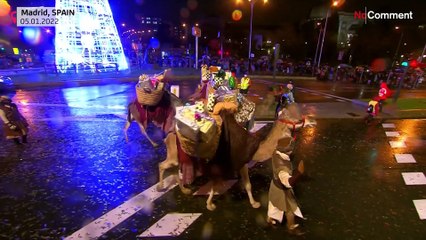Ein winterliches Fest für die Sinne: Dreikönigsparade durch Madrid