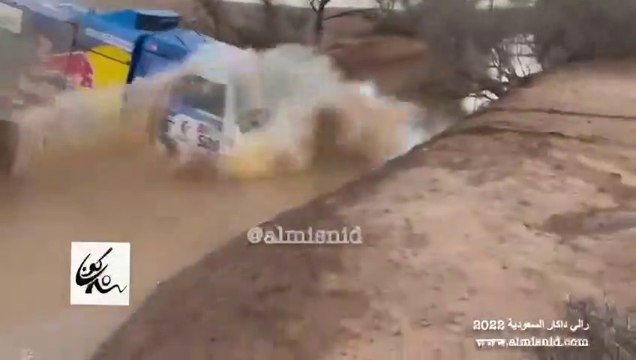 DAKAR 2022 Stage Truck Kamaz Crazy Flat Out In River