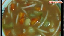 Sopa de carne com feijão e legumes