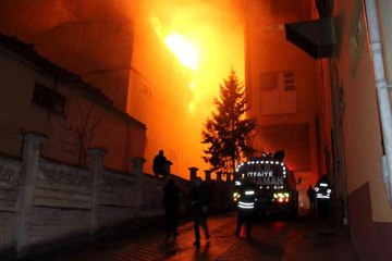 Son dakika haber! Karaman'da fabrika yangını