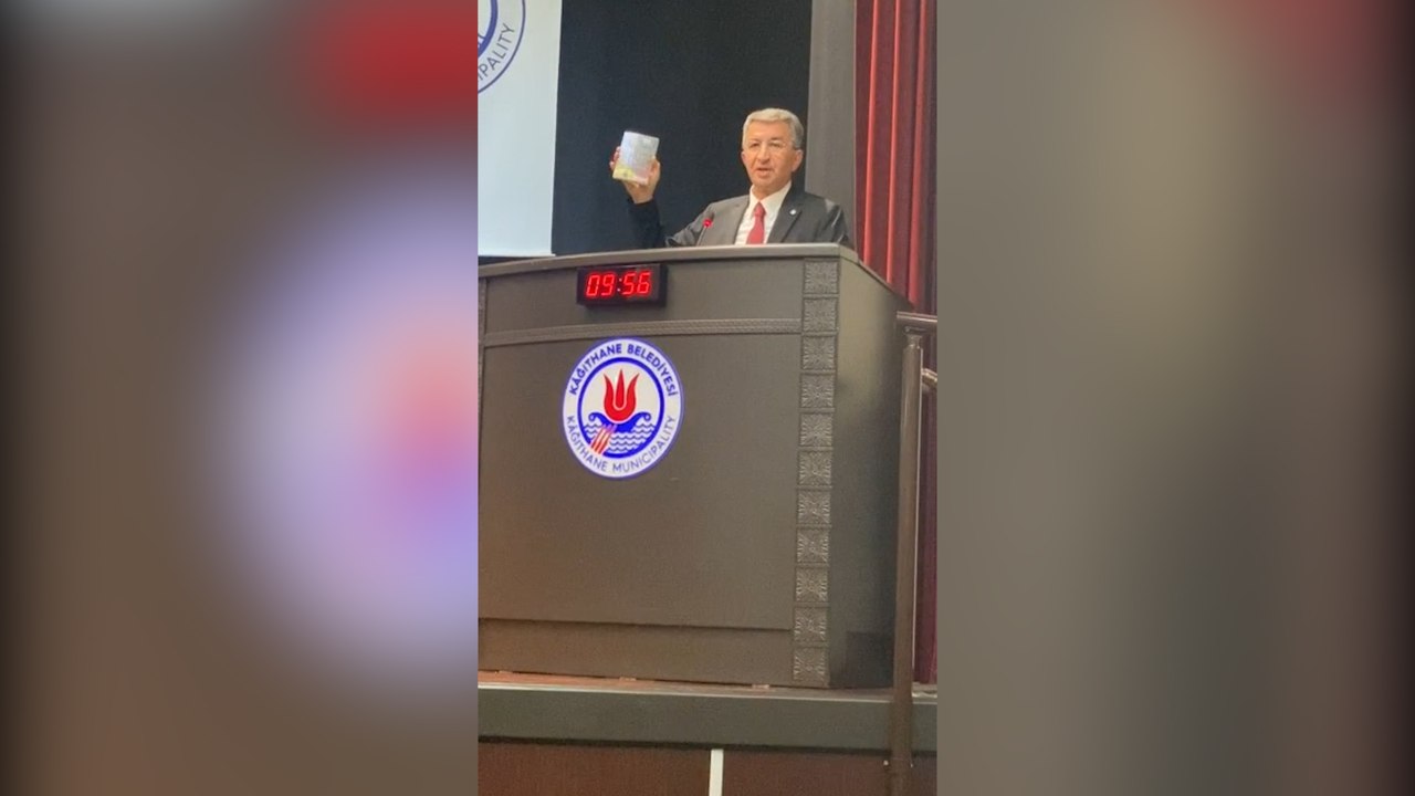 Belediye Meclisi'nde dolar kuru tartışması tansiyonu yükseltti