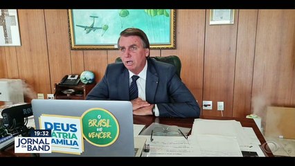 Hoje, o presidente Jair Bolsonaro voltou a atacar a vacinação infantil.