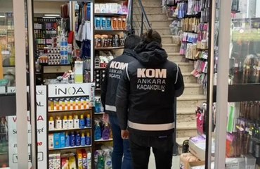 Son dakika... Ankara'da kaçak kozmetik ürün operasyonu 1 gözaltı