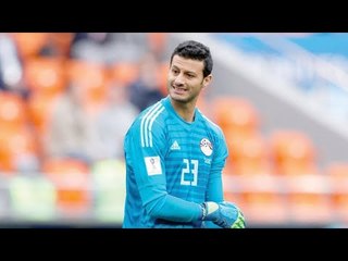 زوجة محمد الشناوي وأولاده في استقباله بمطار القاهرة بعد عودته من كأس العالم للأندية