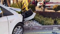 Niğde'de feci kaza: Yolcular camdan yola fırladı