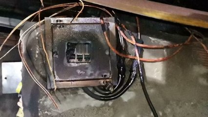 Televizyon ve radyo vericileri yandı, yayınlar kesildi