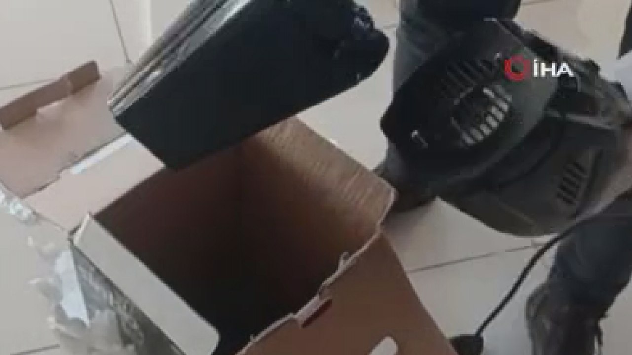 Uyuşturucuyu elektrik süpürgesinin içine saklamış