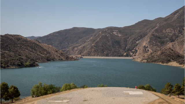 Des utilisateurs de Google Maps repèrent une étrange masse noire au fond d'un lac du Nevada