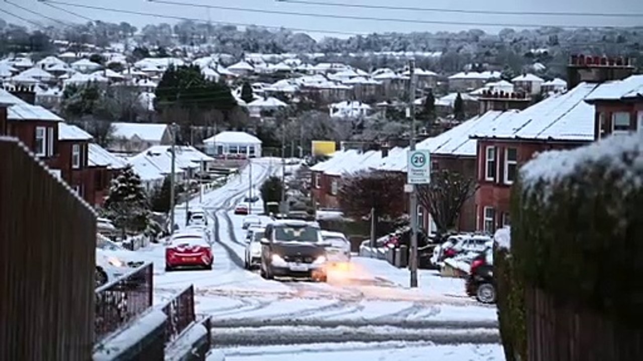 Snow hits Scotland