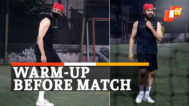 Watch Kartik Aaryan Warming Up Before Football Match