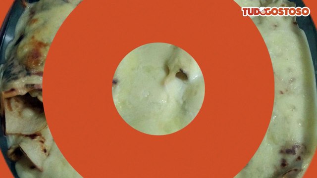 Panqueca com molho branco