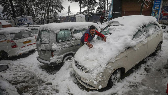 Heavy Snowfall in Jammu, Himachal and Uttarakhand
