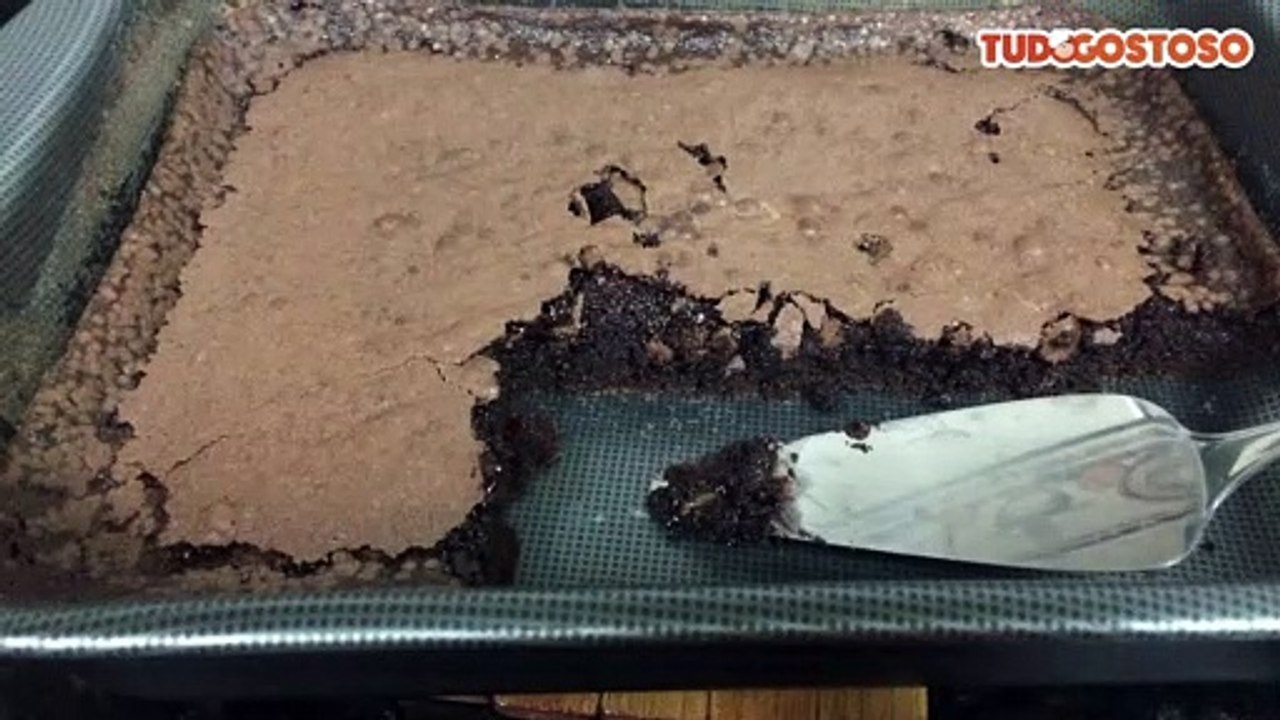 Brownie simples e com casquinha
