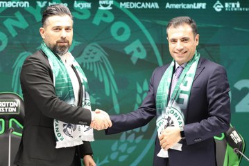 下载视频: Konyaspor, İlhan Palut ile sözleşme yeniledi