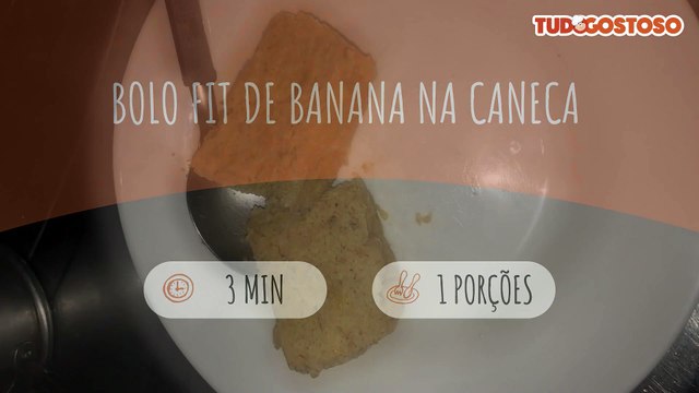 Bolo fit de banana na caneca
