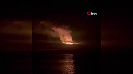 Galapagos Adaları'ndaki yanardağ yeniden faaliyete geçti