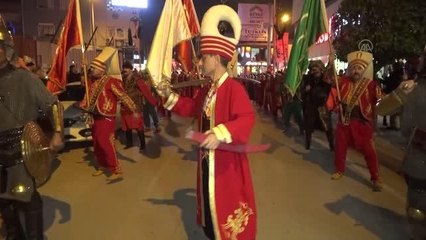 Osmaniye'de fener alayı düzenlendi