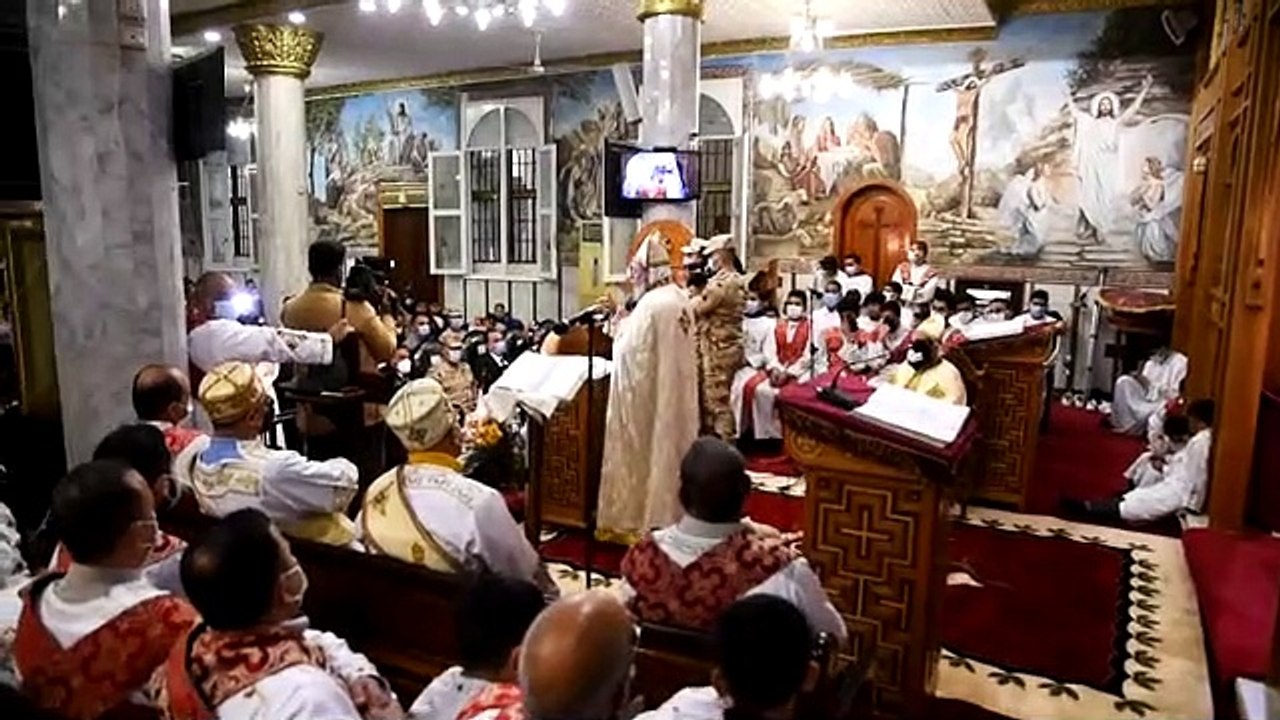 محافظ وقيادات مطروح يقدمون التهنئة بعيد الميلاد بكنيسة السيدة العذراء