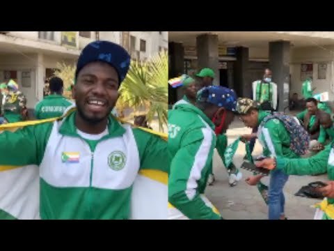 لحظة وصول المنتخب الوطني إلى الاستاد.. ومشجع جزر القمر: كلنا واحد