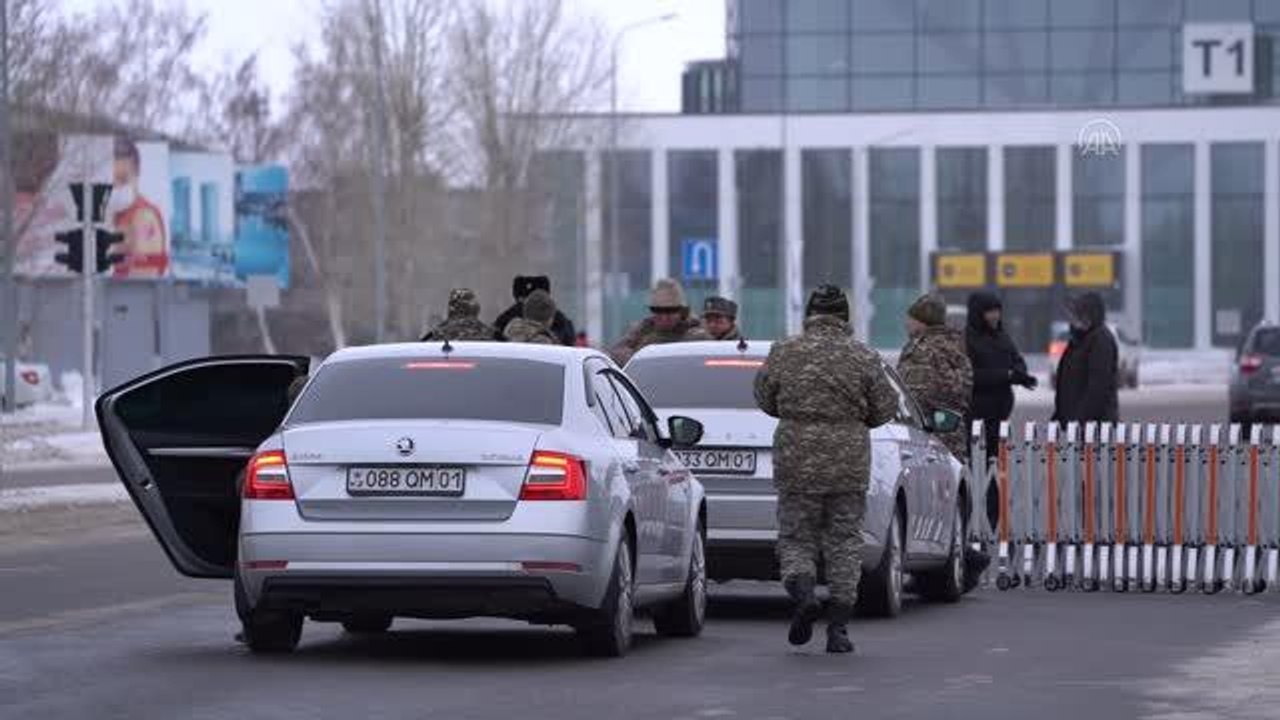 NUR SULTAN - Kazakistan'ın başkenti Nur Sultan'da hayat OHAL şartları altında devam ediyor