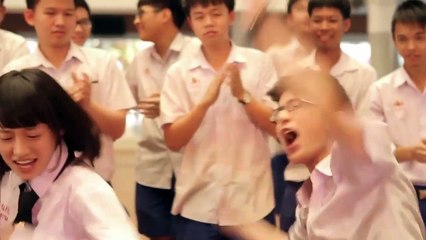 Hormones Saison 1 - Official International Trailer (EN)