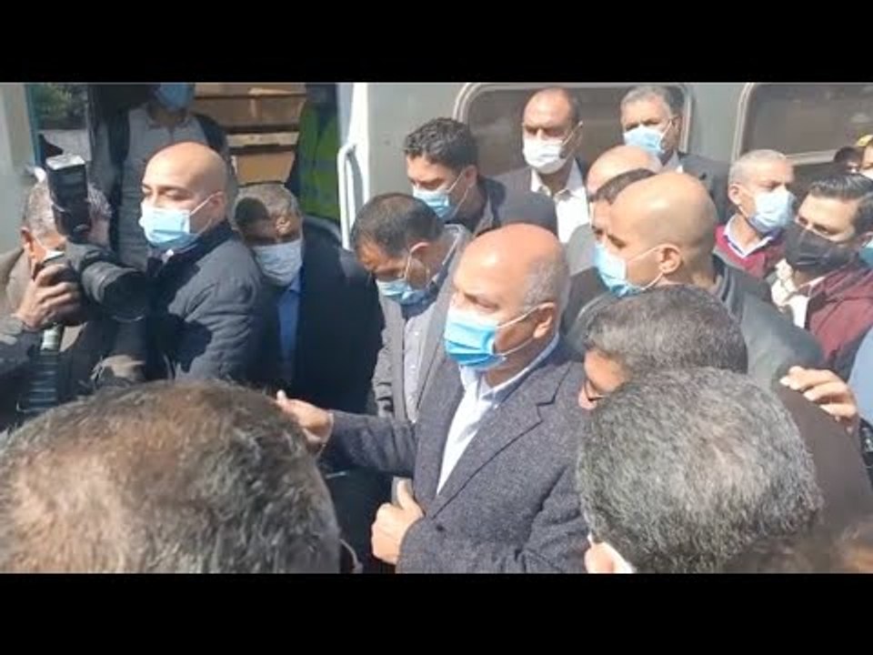 وزير النقل يتفقد محطة سكك حديد طنطا
