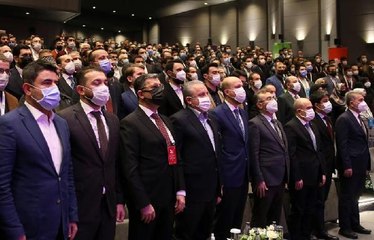 TBMM BAŞKANI ŞENTOP GENÇLERİMİZİN VATAN MİLLET İÇİN SOKAĞA DÖKÜLDÜĞÜNÜ GÖRDÜK