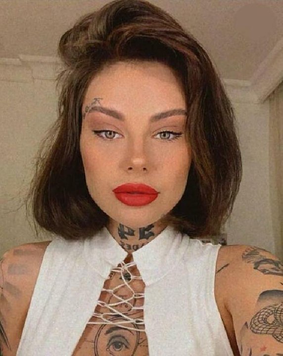 Dolandırıcılıktan tutuklanan fenomenler serbest bırakıldı