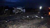 Uşak'ta feci kaza: Araç ikiye bölündü, yola savrulan sürücü hayatını kaybetti