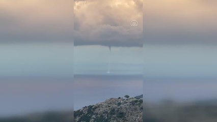 Fethiye'de denizde hortum oluştu