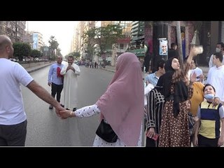 أجواء العيد في مصطفى محمود: قصات غريبة ورقص شعبي وسلفي