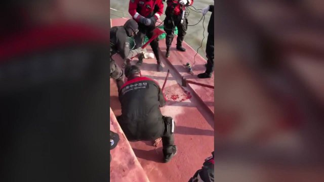 전남 진도 어선 충돌로 실종된 70대 선장 조타실서 숨진 채 발견 / YTN