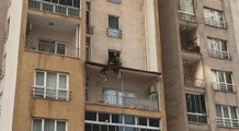 8'inci kattan düştü; balkon çatısı kurtardı
