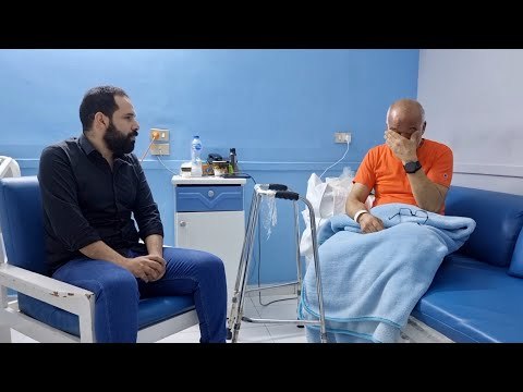 شريف الدسوقي باكيا في أول ظهور له من داخل المستشفى: هؤلاء ظلموني.. ومراتي مسألتش عليا