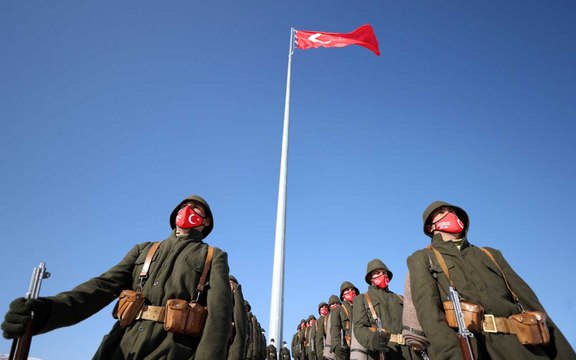 Türkiye Sarıkamış şehitleri için yürüdü... Akar: Şehitlerimizin kanı yerde kalmadı, 12 terörist etkisiz hale getirildi!