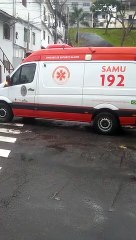 Socorristas do Samu ficam no meio do fogo cruzado em morro de Vitória