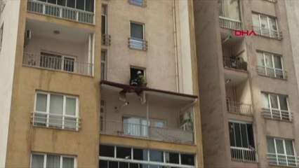 8'İNCİ KATTAN DÜŞTÜ; BALKON ÇATISI KURTARDI