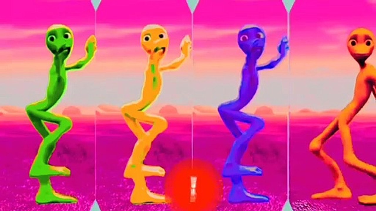 Alien dance with song Dame tu cosita/Alien dance/Alien song/Funny video comedy video Green alien