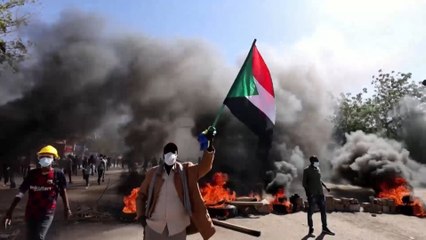 الأزمة في السودان.. تظاهرات على وقع دعوات الحوار