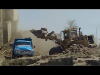 شاهد لحظة هدم قصر توفيق باشا أندراوس بالأقصر.. "عمره 120 عاما"