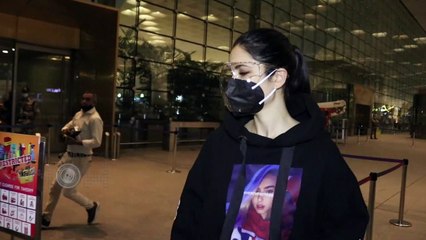 Katrina Obeys To Security Clearance Rules, Kareena & Saif Return From A Drive, Aamir Avoids Media