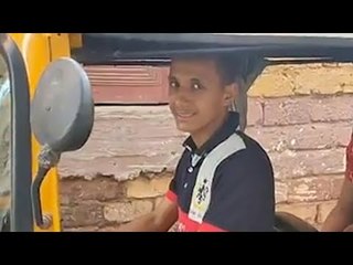 جولة بتوكتوك الطالب يوسف الأول على الدبلومات الفنية: شغلي وبفتخر بيه