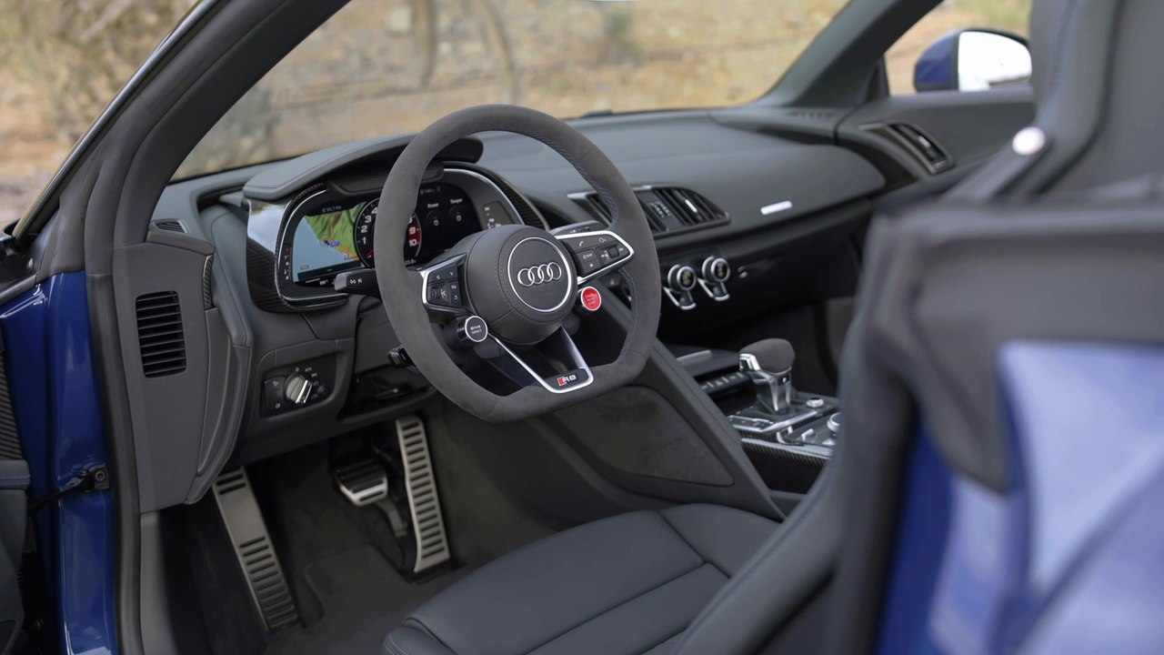 Audi R8 Spyder performance RWD - Der INNENRAUM - aufs Wesentliche konzentriert