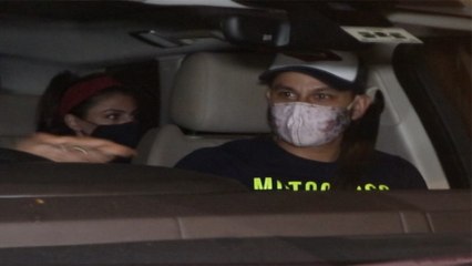 Kareena Kapoor Khan के घर पहुंचे Soha Ali Khan और Kunal Kemmu, Video Viral | FilmiBeat