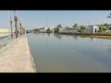 شفط المياه الناتجة عن كسر ماسورة الصرف الصحي بالقاهرة الجديدة